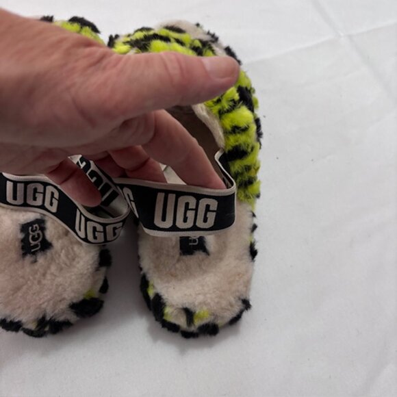 UGG Slippers w/ back strap - Size 10 - Picture 3 of 5